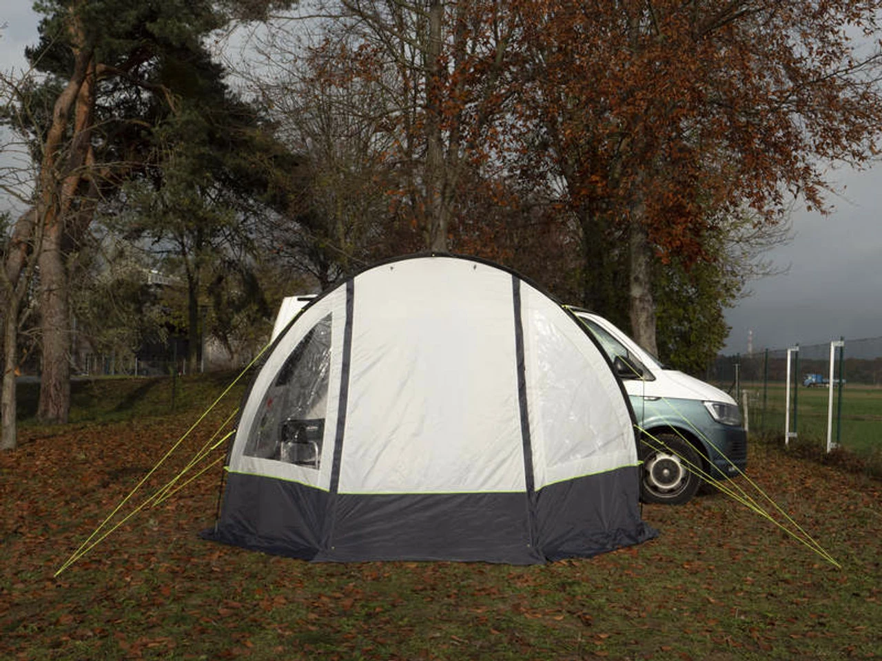 Reimo Tour Easy Young 2 Campervan Awning - Fits VW T5 T6 & More 6 Reimo Tour Easy Young 2 Campervan Awning - Fits VW T5 T6 & More - Image 4