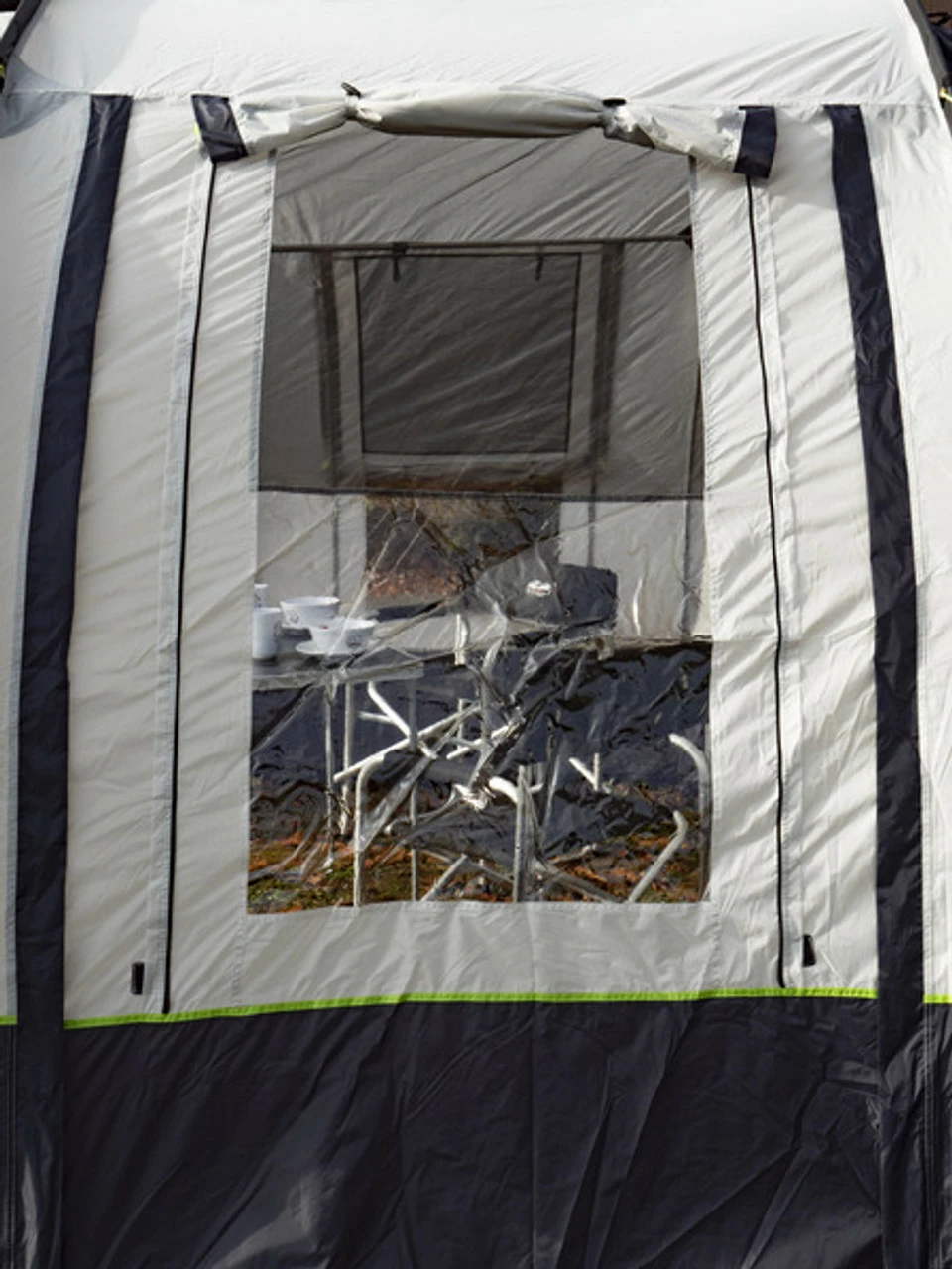 Reimo Tour Easy Young 2 Campervan Awning - Fits VW T5 T6 & More 7 Reimo Tour Easy Young 2 Campervan Awning - Fits VW T5 T6 & More - Image 5