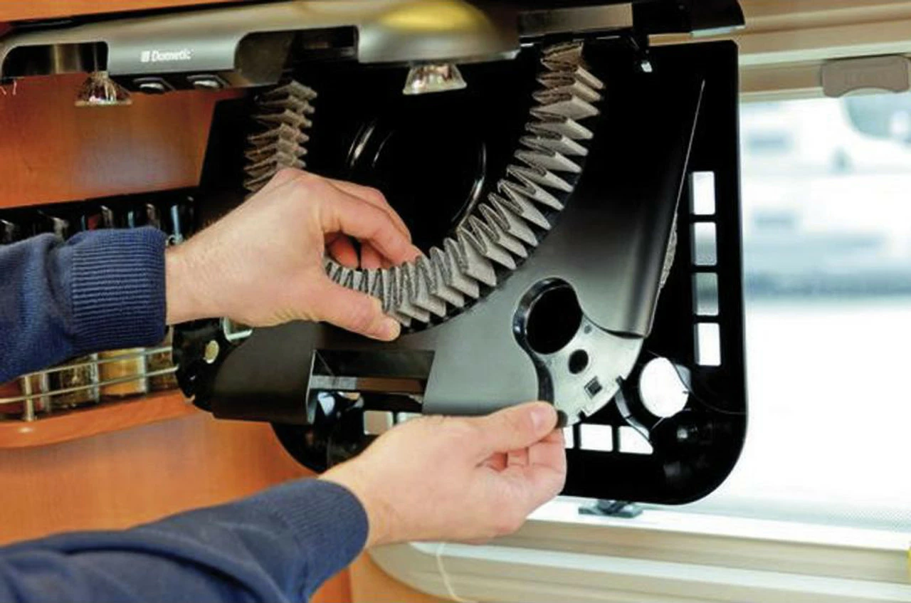 Dometic CK2000 Caravan Cooker Hood Extractor Fan 5 Dometic CK2000 Caravan Cooker Hood Extractor Fan - Image 3