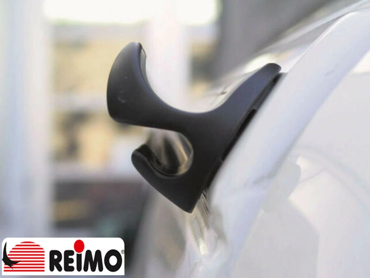 Fiamma F45S Awning & Bracket Kit For VW T5 And T6 With Pop Top Roofs 7 Fiamma F45S Awning & Bracket Kit For VW T5 And T6 With Pop Top Roofs - Image 5