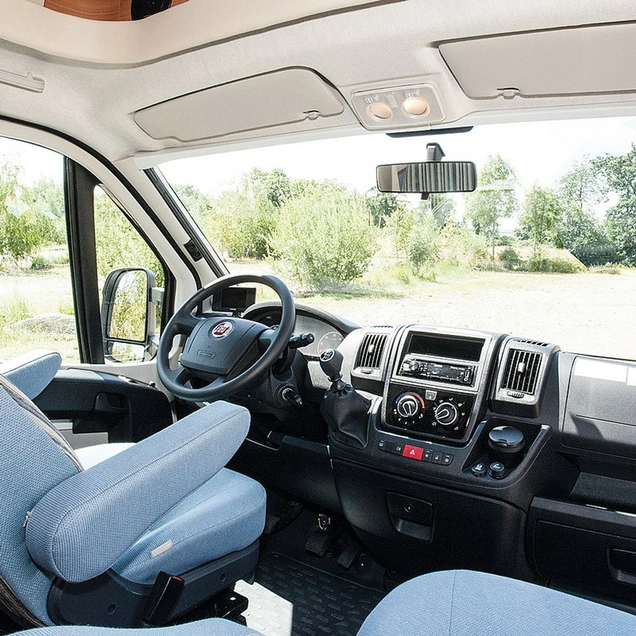 Remis Motorhome Campervan Window Cab Blinds For Ducato Boxer Relay Jumper 9 Remis Motorhome Campervan Window Cab Blinds For Ducato Boxer Relay Jumper - Image 7