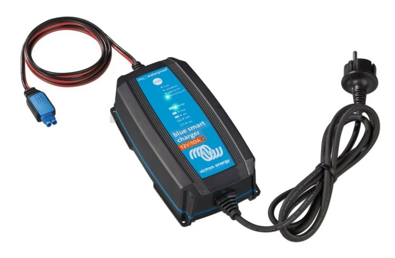 Victron Energy Victron Blue Smart IP65 Waterproof 12v Leisure Battery Mains 240V Charger 5 Victron Energy Victron Blue Smart IP65 Waterproof 12v Leisure Battery Mains 240V Charger - Image 3